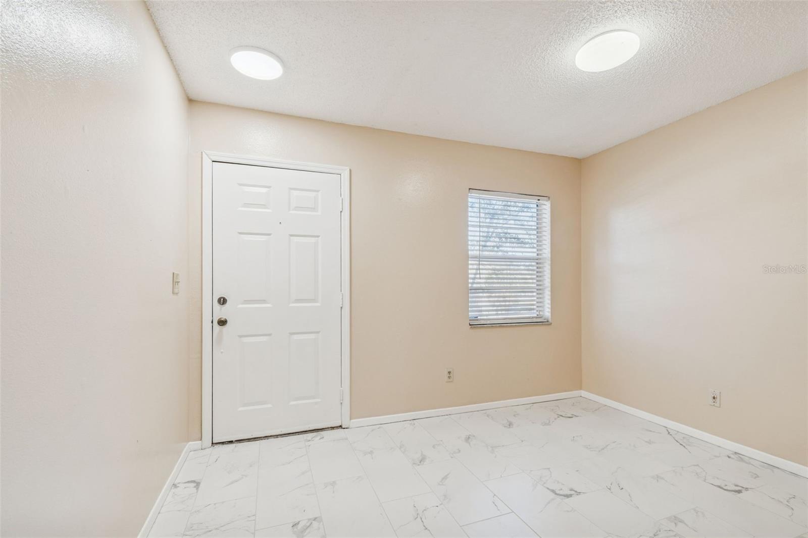 WATERSIDE CONDO I - Residential