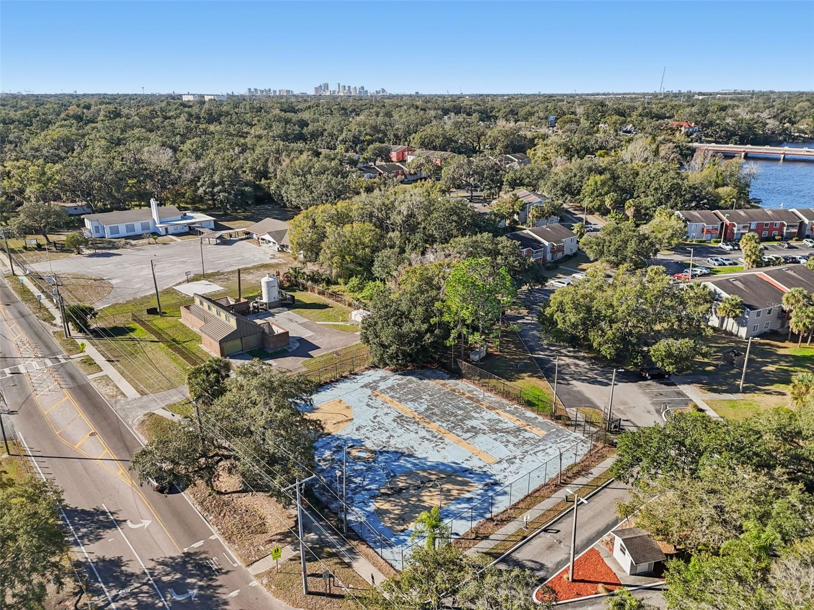 WATERSIDE CONDO I - Residential