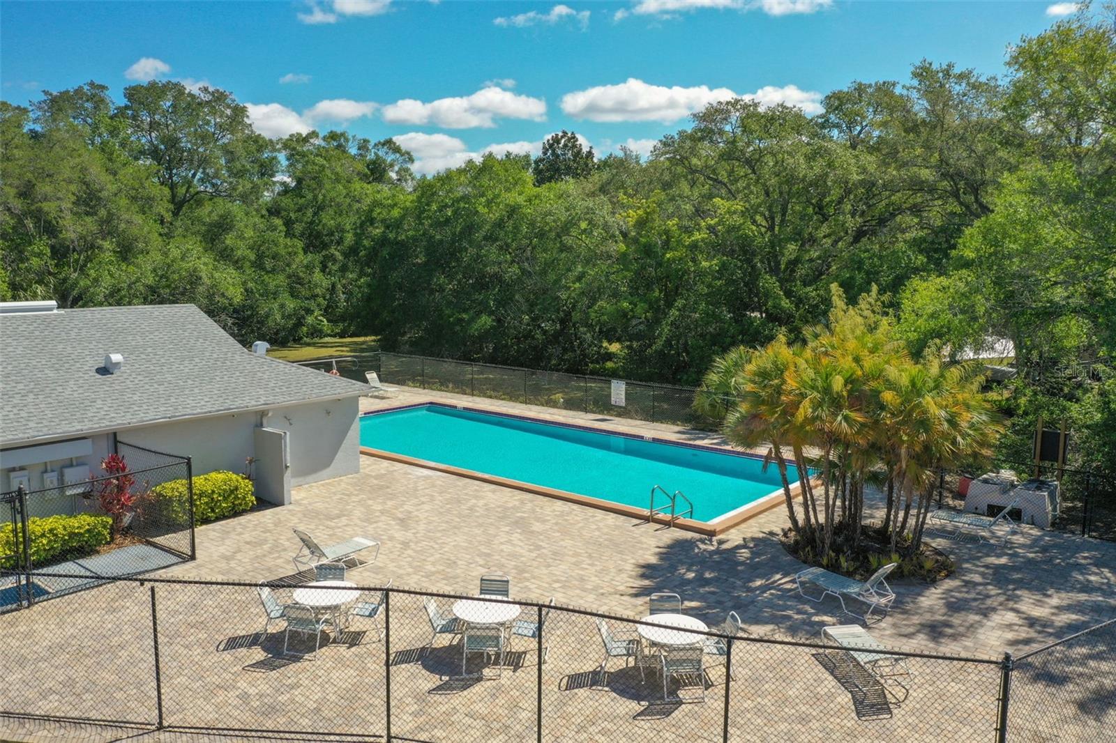 WATERSIDE CONDO I - Residential