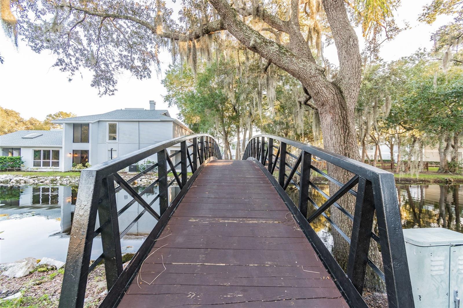 WATERSIDE CONDO I - Residential