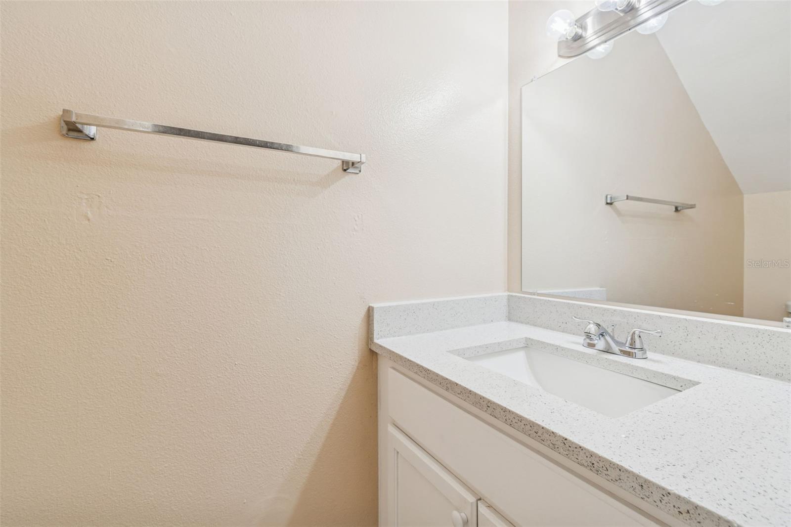 WATERSIDE CONDO I - Residential