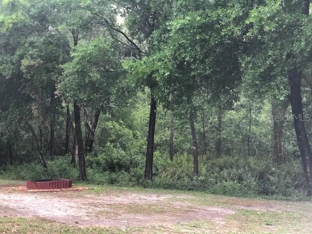 A POR OF MEADOWGLEN - Residential Lease