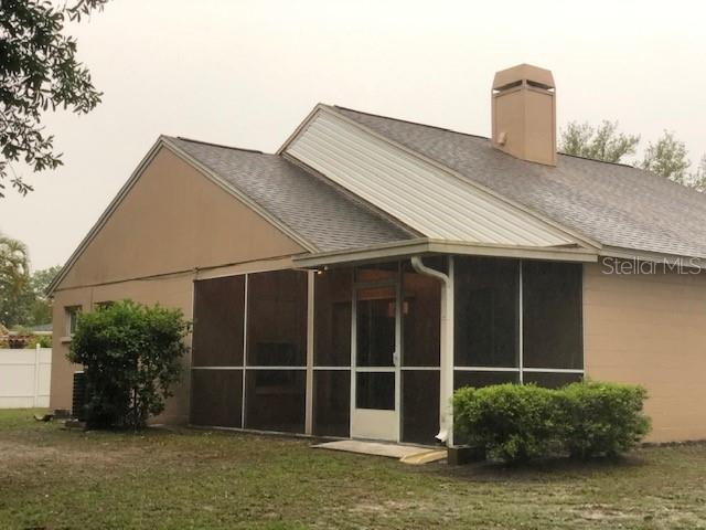 A POR OF MEADOWGLEN - Residential Lease