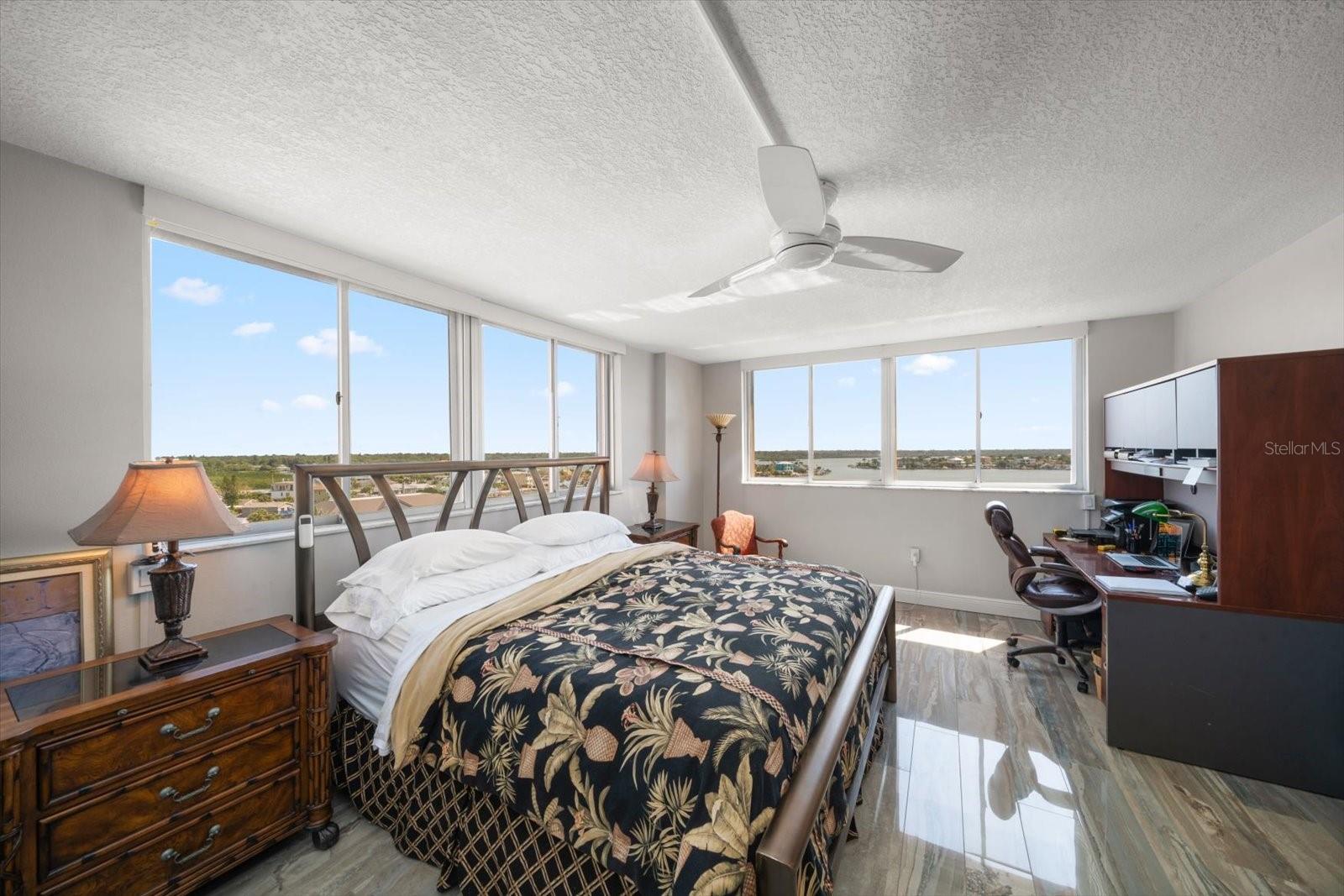 REDINGTON TOWERS BLDG 2 CONDO - Residential