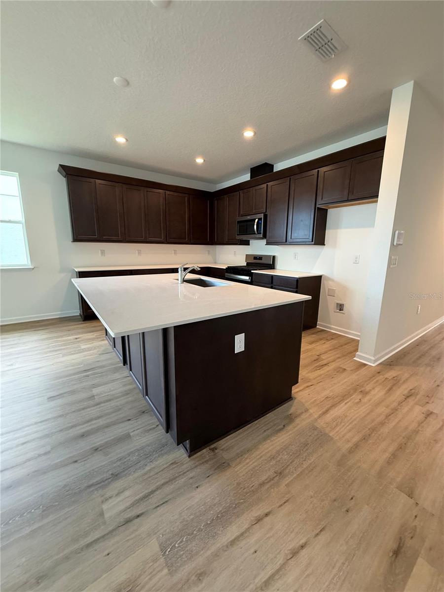 BRONSON PEAK PH 1C - Residential Lease