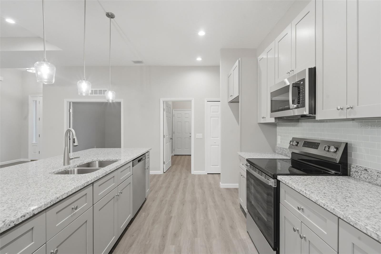 PLANTATION ESTATES UNIT 11 - Residential