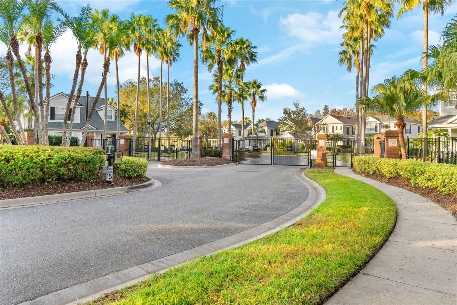 WESTCHASE SEC 430B - Residential Lease