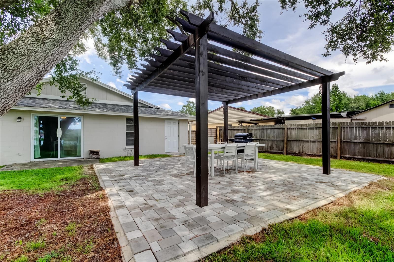 LOGAN GATE VILLG PH III UN 1 - Residential Lease