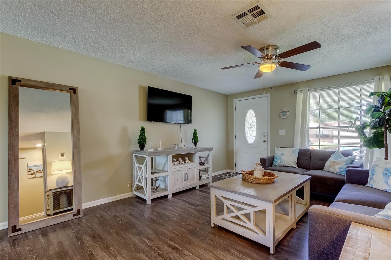 LOGAN GATE VILLG PH III UN 1 - Residential Lease