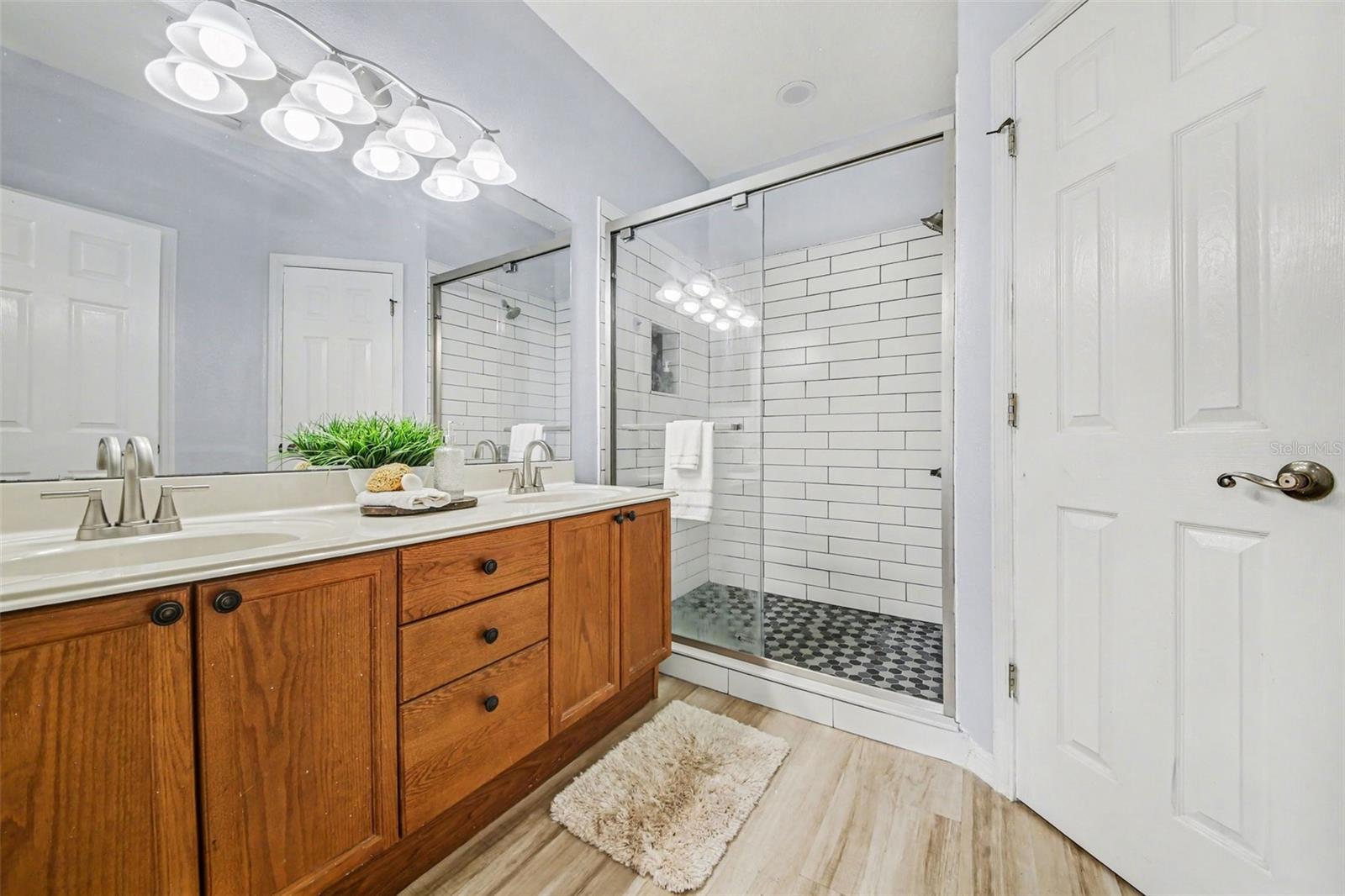 BARCLAY RESERVE TOWNHOMES - Residential