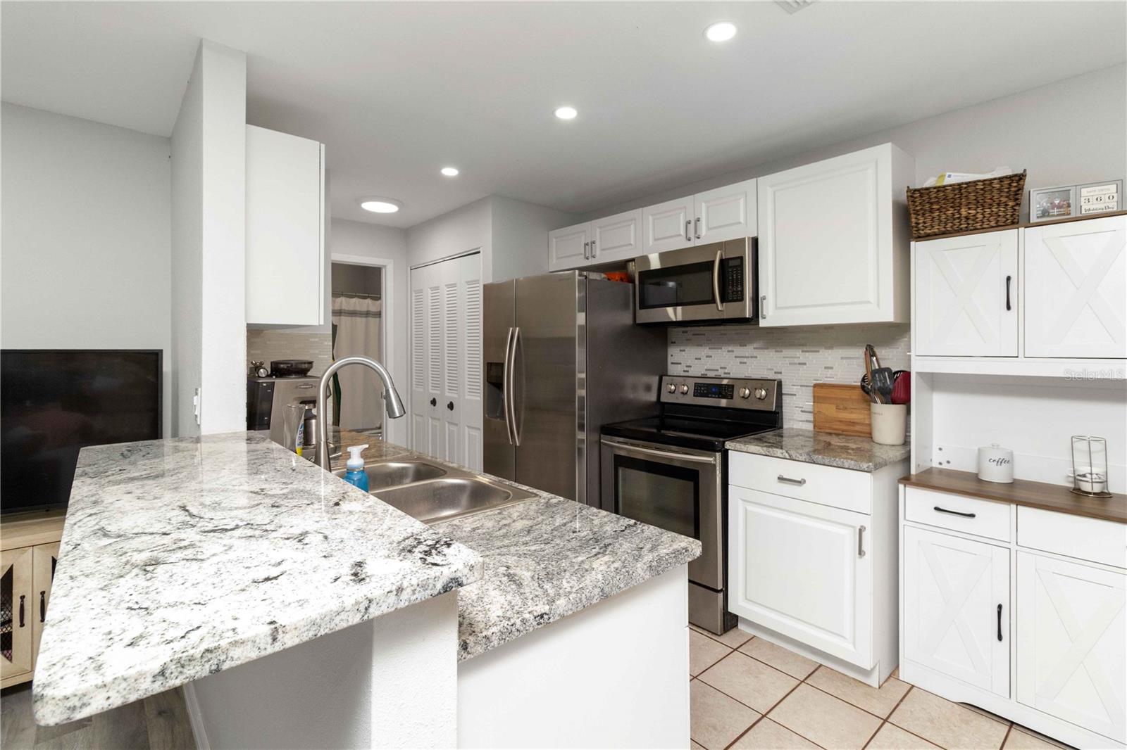 VILLAGE XVIII UNIT II OF CARRO - Residential