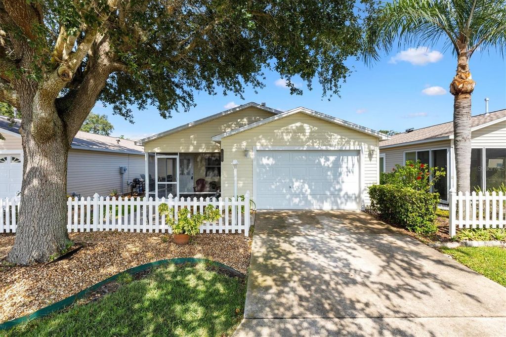 Photo of 16938 SE 94th Sunnybrook Circle, The Villages, FL 32162 (MLS # G5098750)