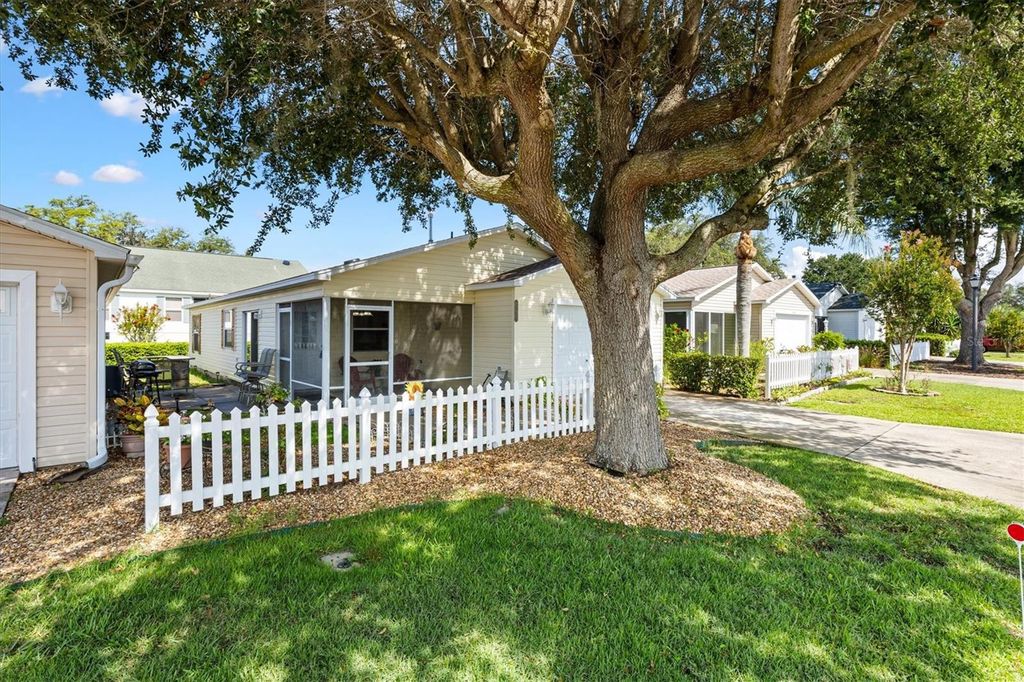 Photo of 16938 SE 94th Sunnybrook Circle, The Villages, FL 32162 (MLS # G5098750)