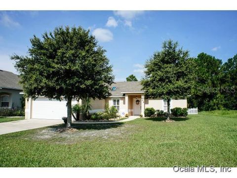 A home in FRUITLAND PARK