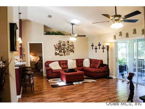 A home in FRUITLAND PARK