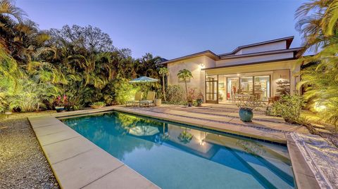 2434 WOOD STREET SARASOTA FL 34237