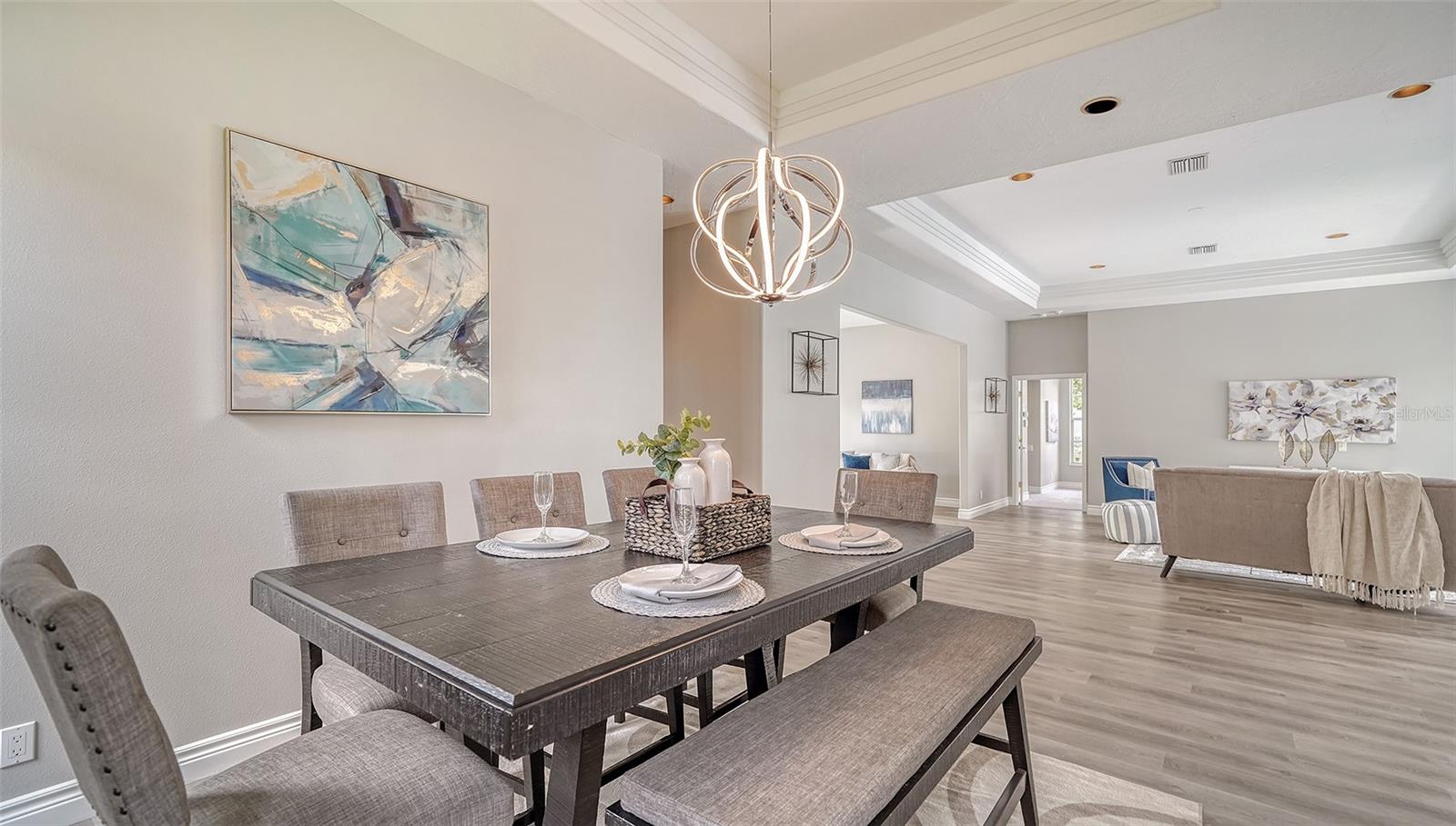 UNIVERSITY PARK COUNTRY CLUB - Residential