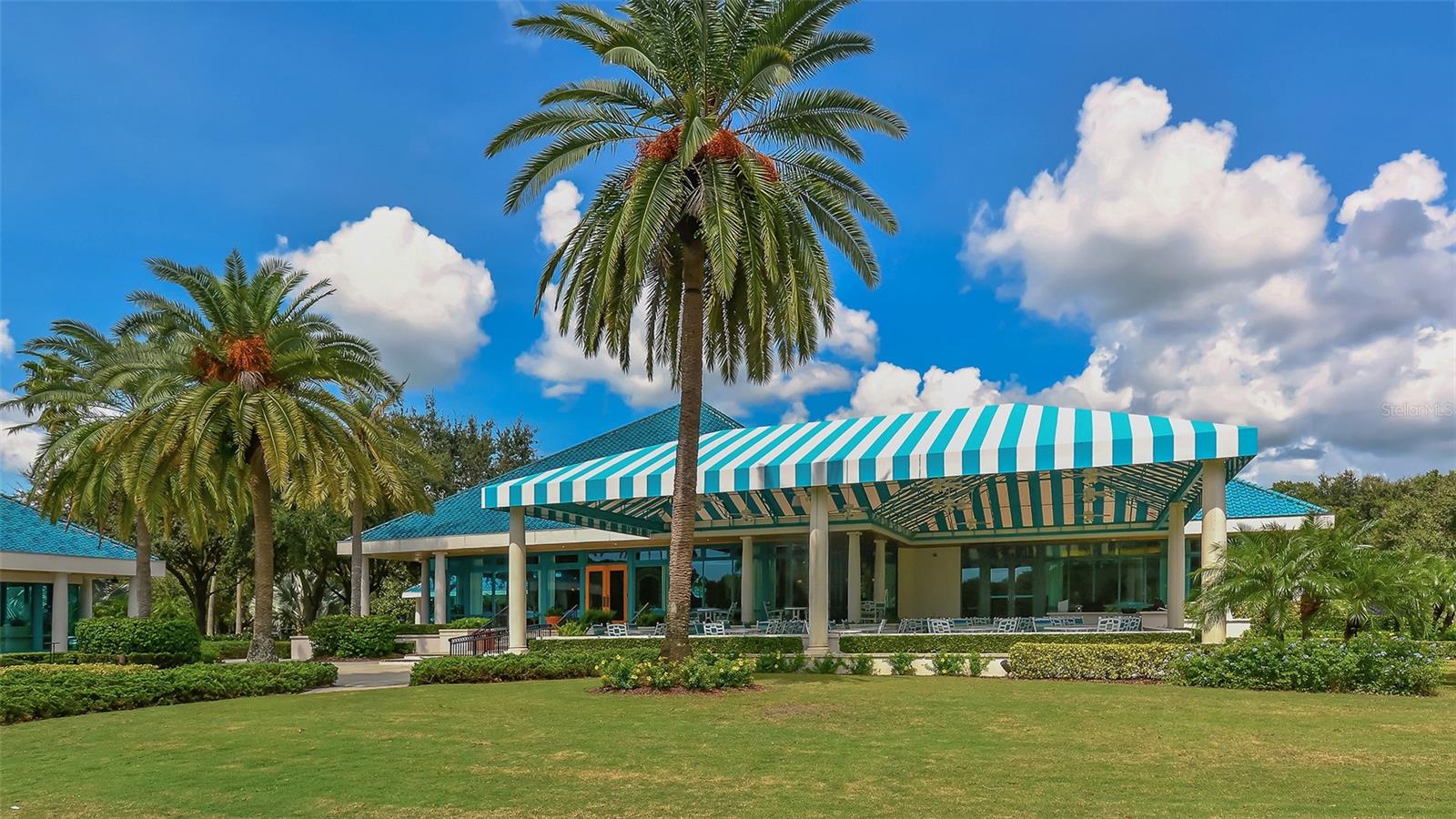 UNIVERSITY PARK COUNTRY CLUB - Residential