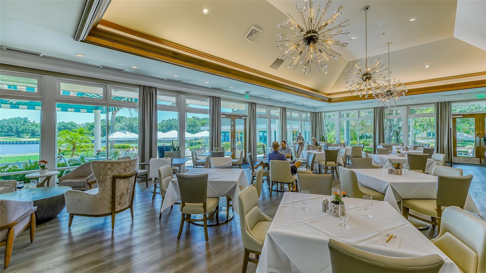 UNIVERSITY PARK COUNTRY CLUB - Residential