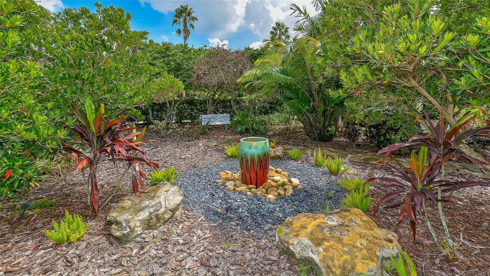 UNIVERSITY PARK COUNTRY CLUB - Residential