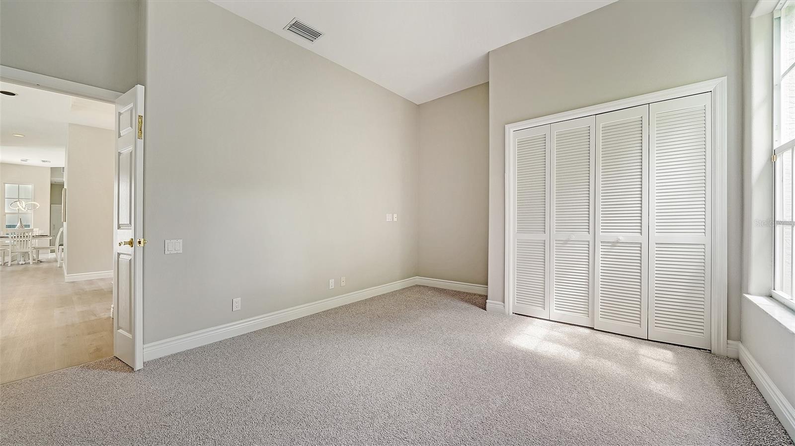 UNIVERSITY PARK COUNTRY CLUB - Residential