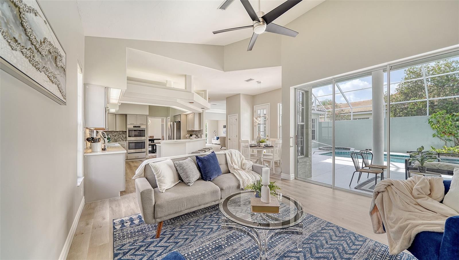 UNIVERSITY PARK COUNTRY CLUB - Residential