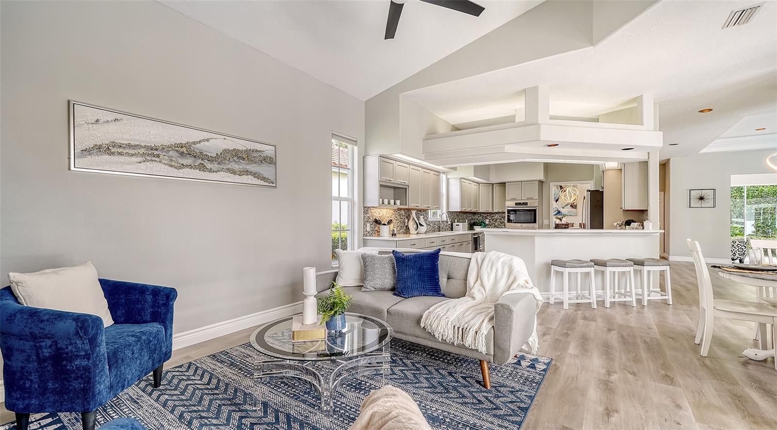 UNIVERSITY PARK COUNTRY CLUB - Residential