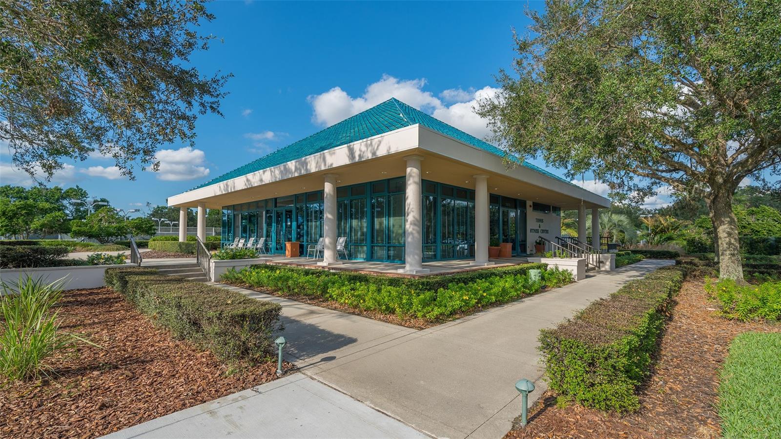 UNIVERSITY PARK COUNTRY CLUB - Residential