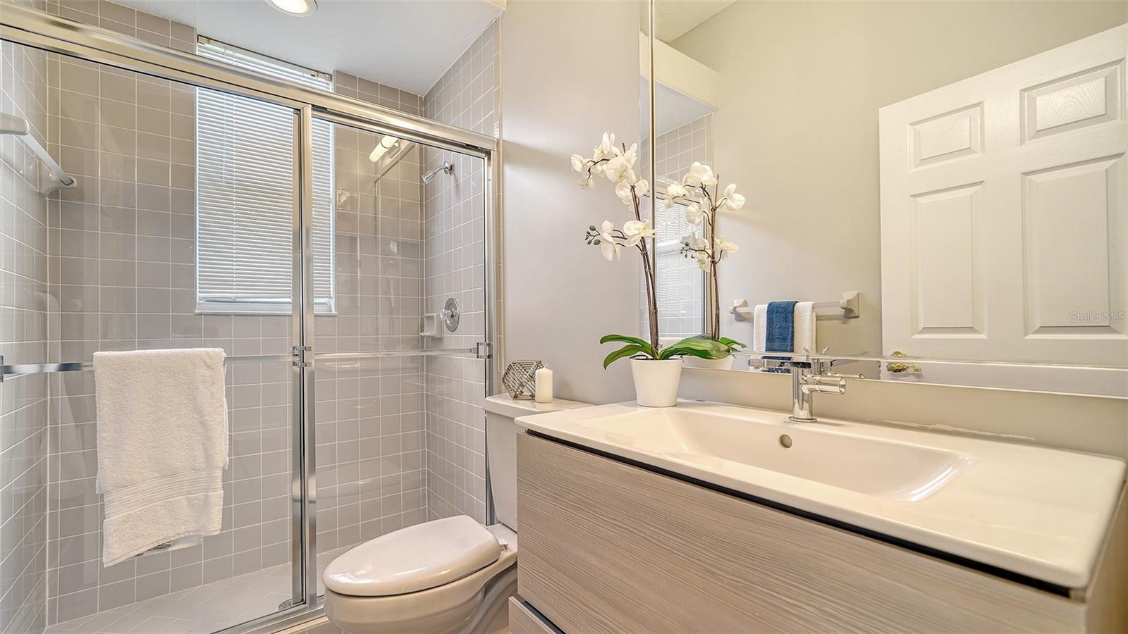 UNIVERSITY PARK COUNTRY CLUB - Residential