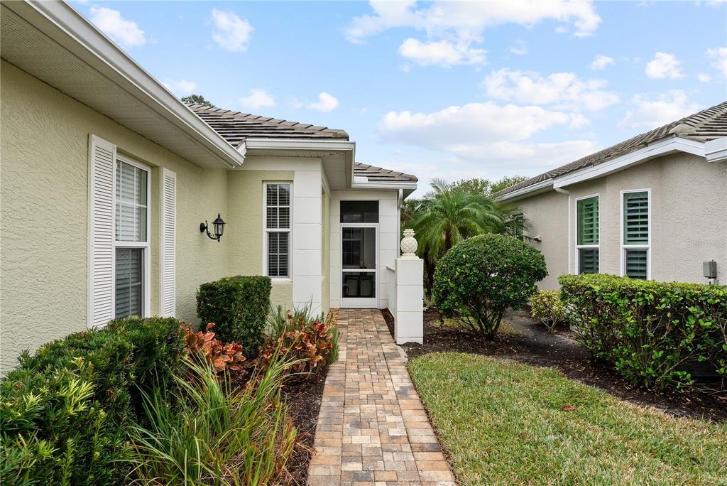 Photo of 11053 Barnsley Drive, Venice, FL 34293 (MLS # N6141951)