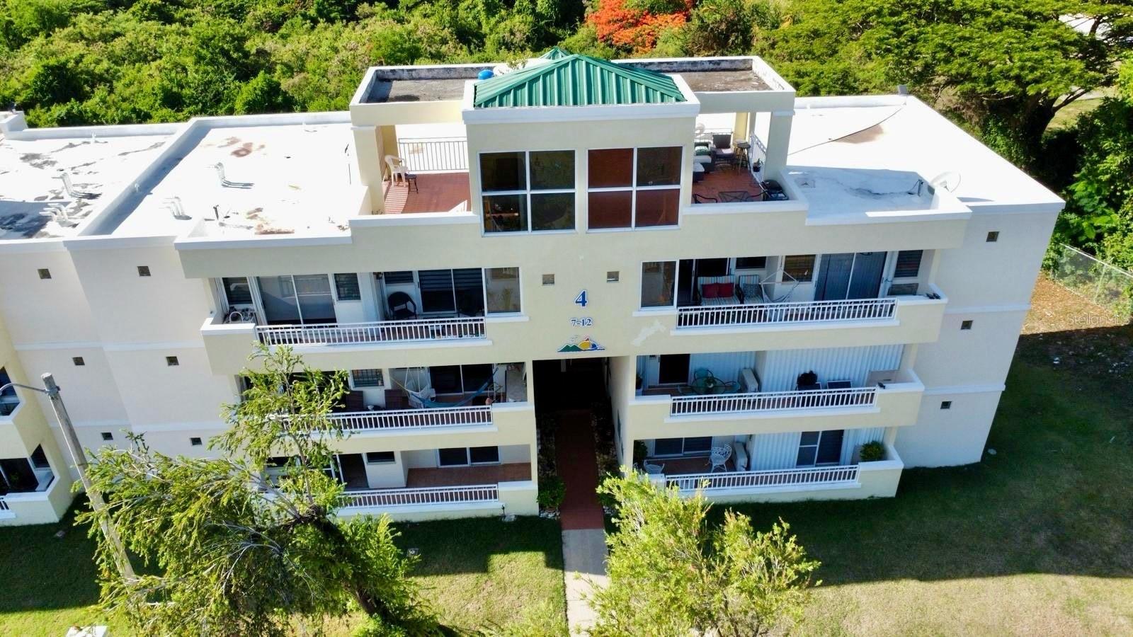 CONDOMINIO VISTA REAL - Residential