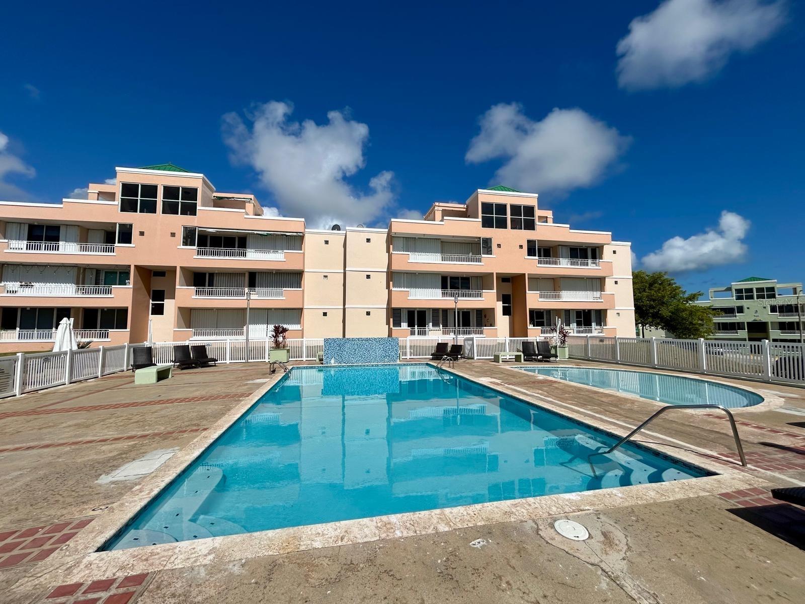 CONDOMINIO VISTA REAL - Residential