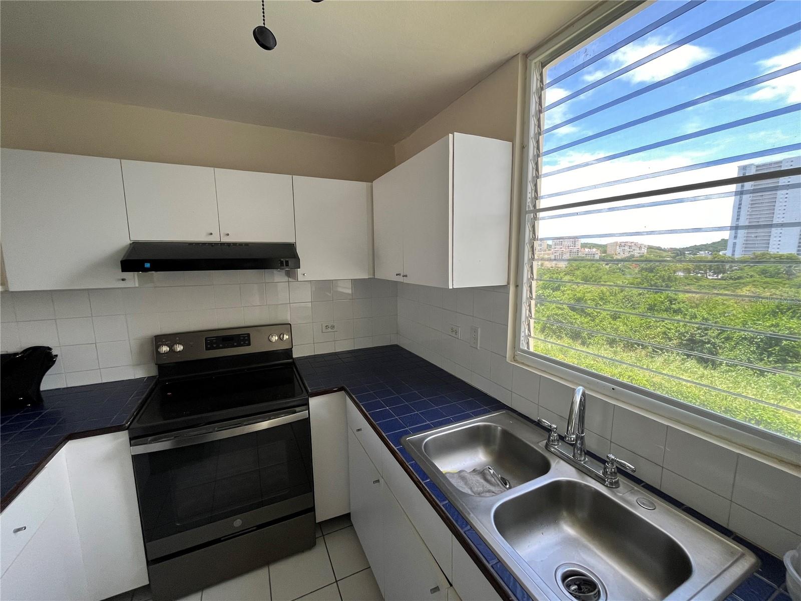 CONDOMINIO VISTA REAL - Residential