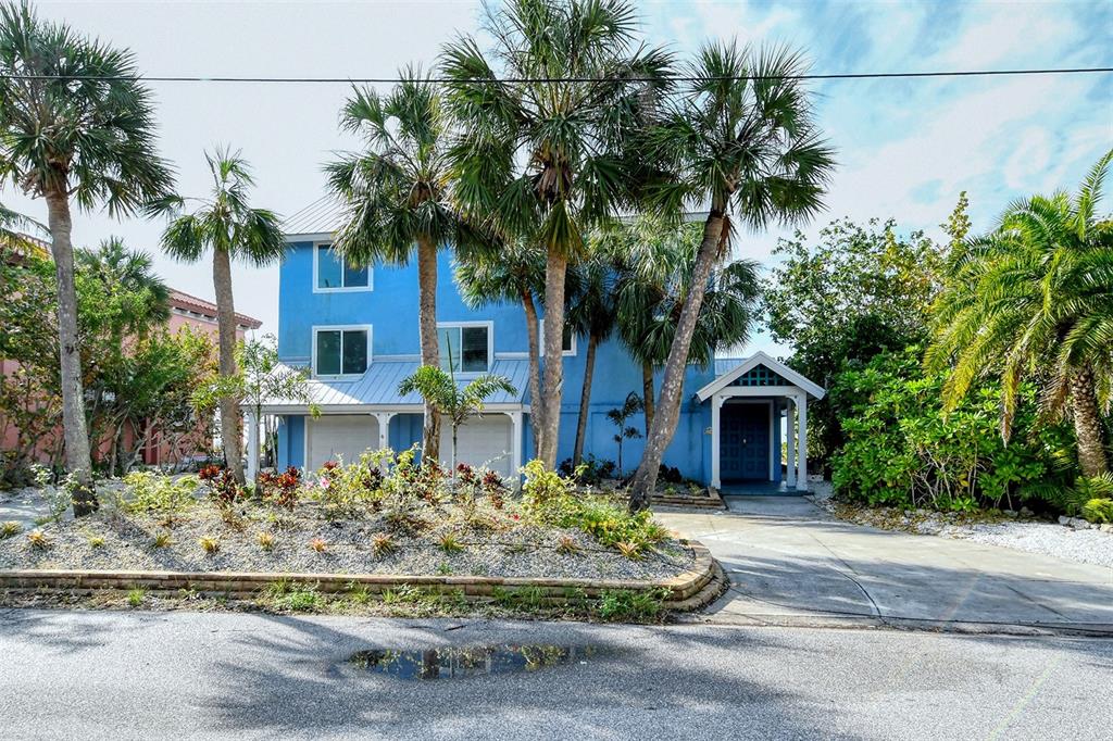 SLEEPY LAGOON - Residential