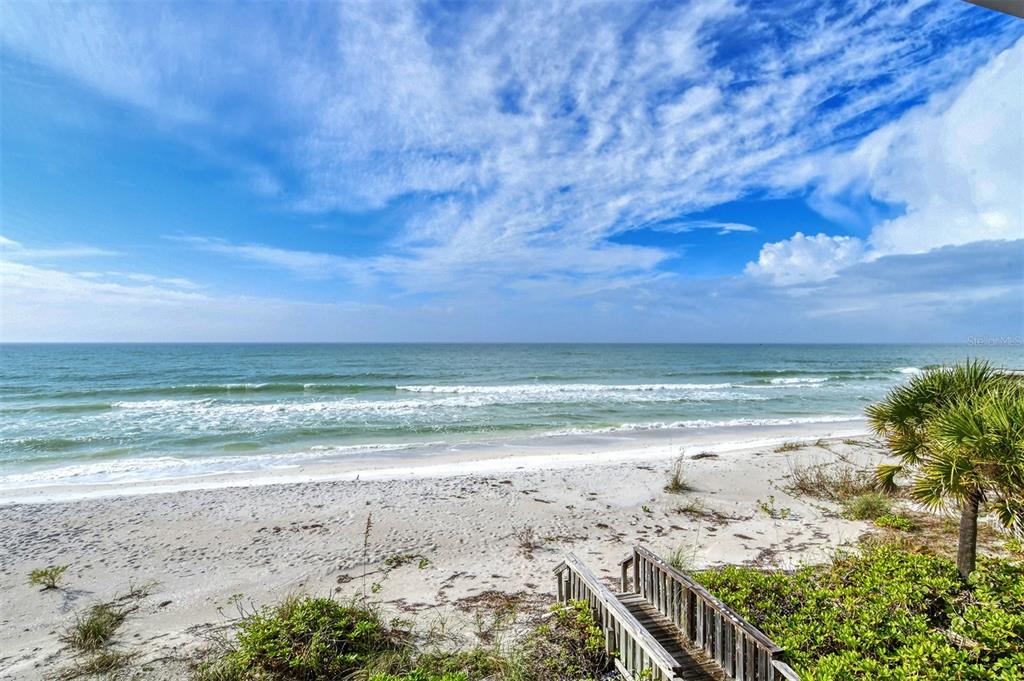 SLEEPY LAGOON - Residential