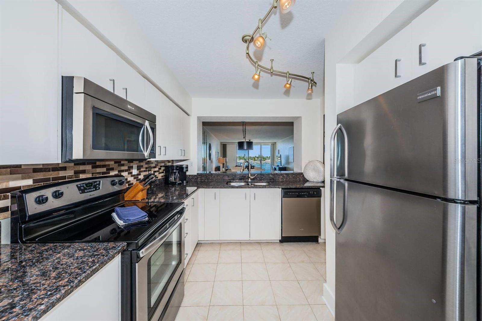 6083 BAHIA DEL MAR CIRCLE 460