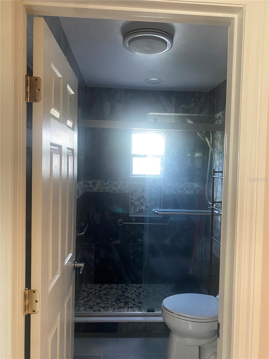 COLONNADES 3RD SEC - Residential