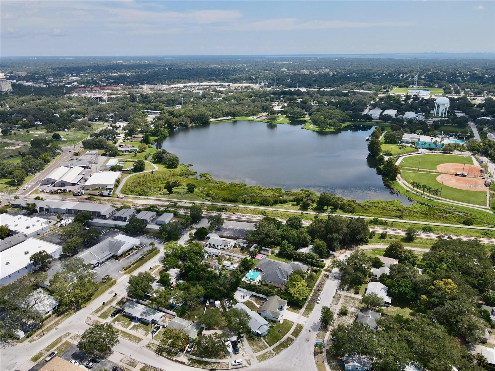 BELLEVIEW COURT - Residential