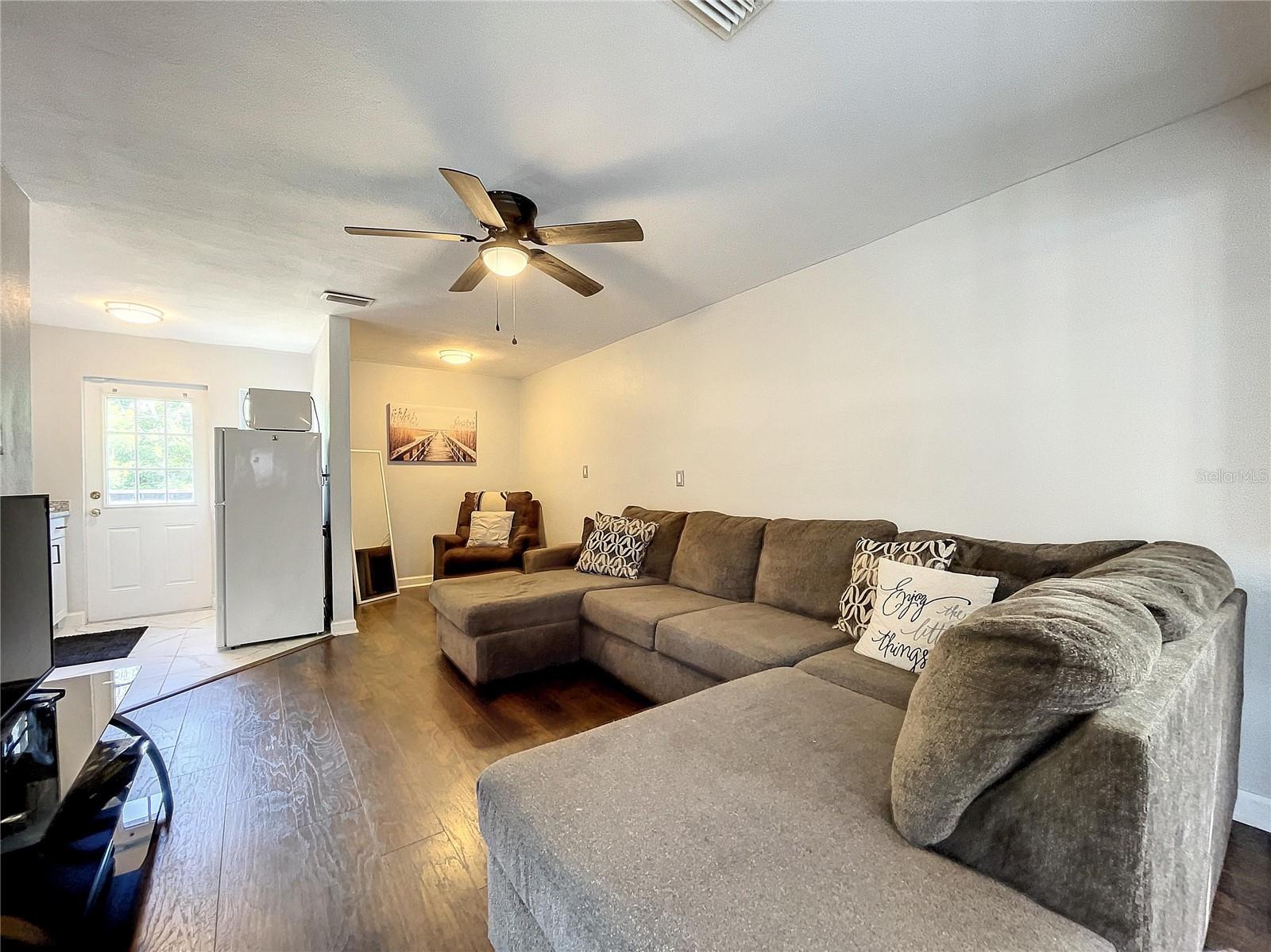 BELLEVIEW COURT - Residential