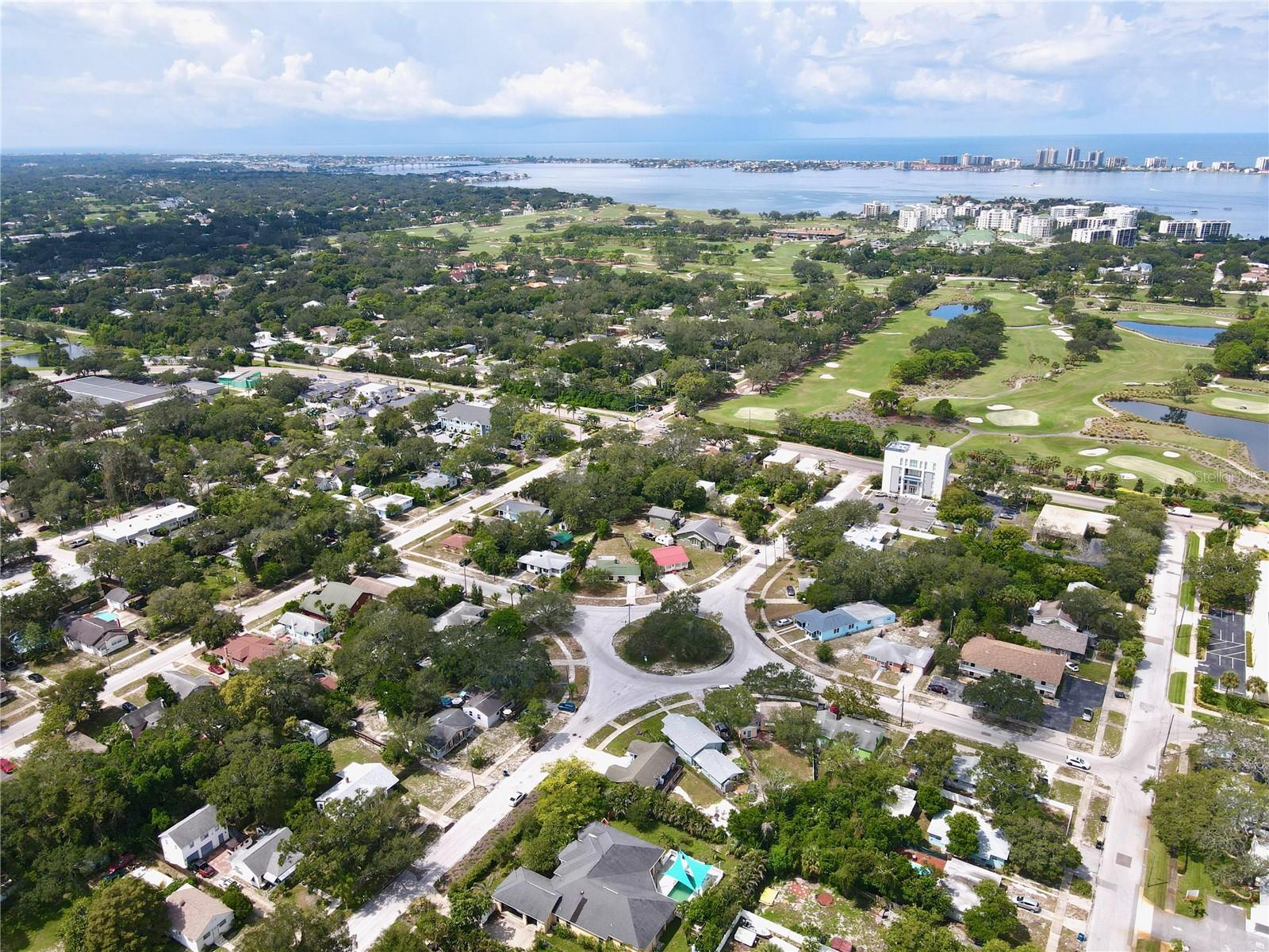 BELLEVIEW COURT - Residential