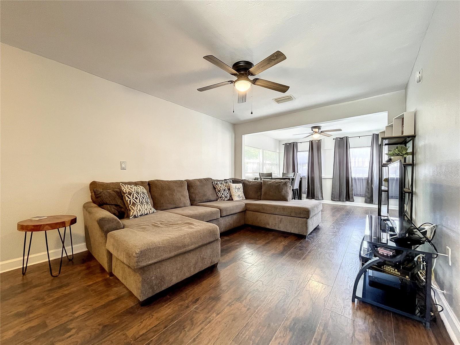 BELLEVIEW COURT - Residential