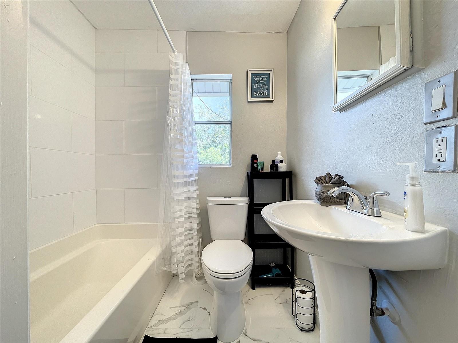 BELLEVIEW COURT - Residential