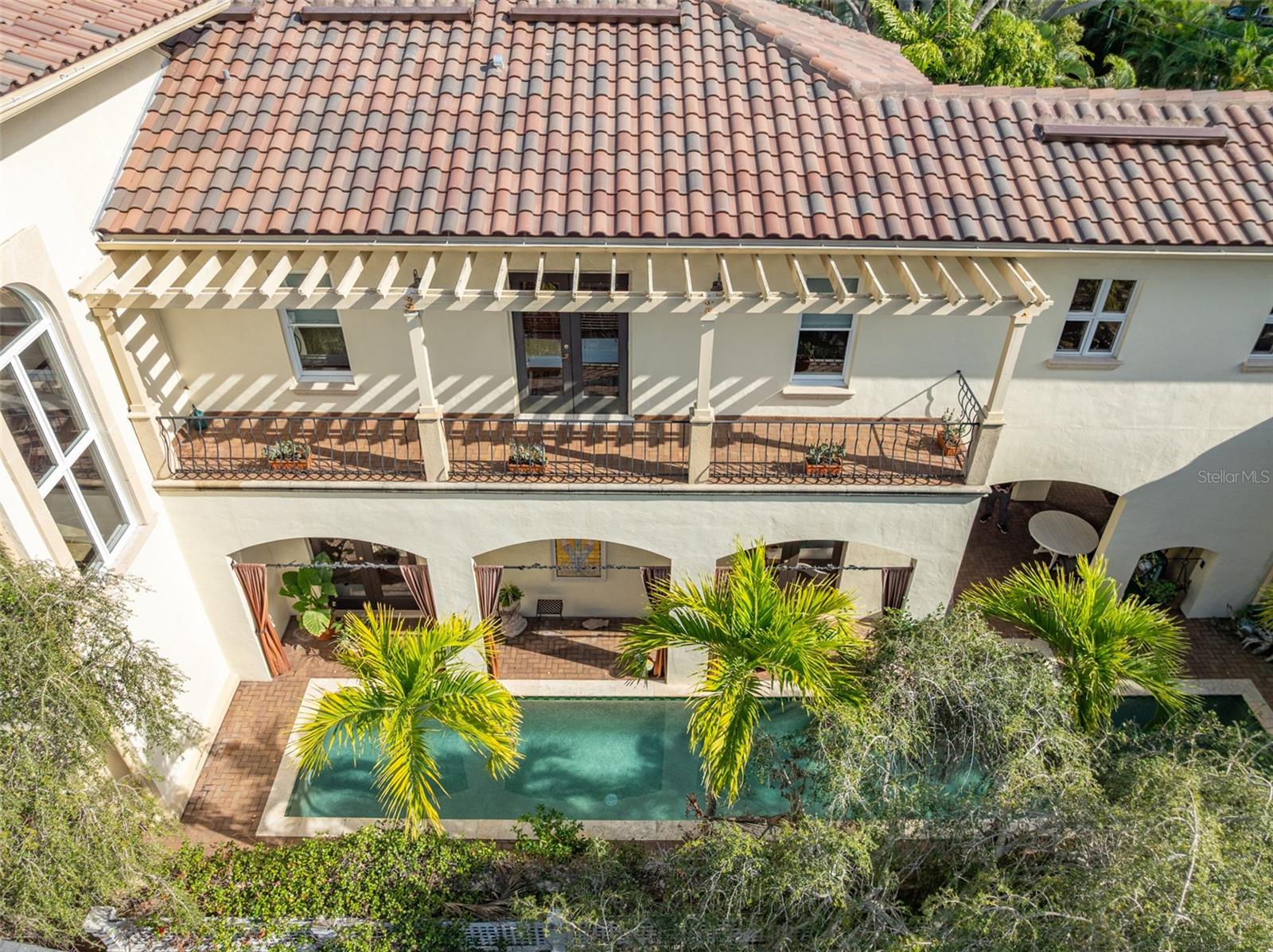 2152 COFFEE POT BOULEVARD NE