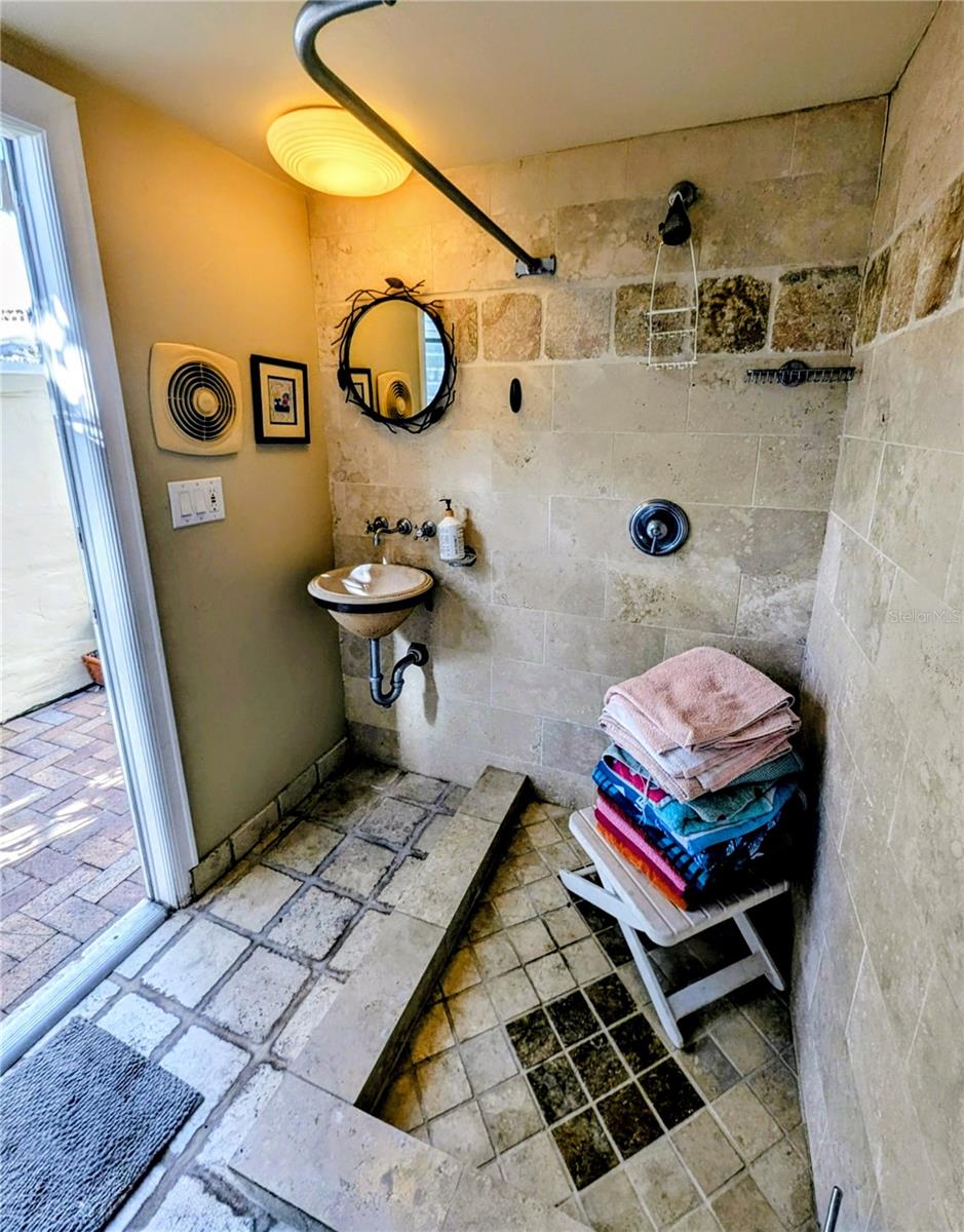 SNELLS C PERRY NORTH SHORE ADD REV REP - Residential