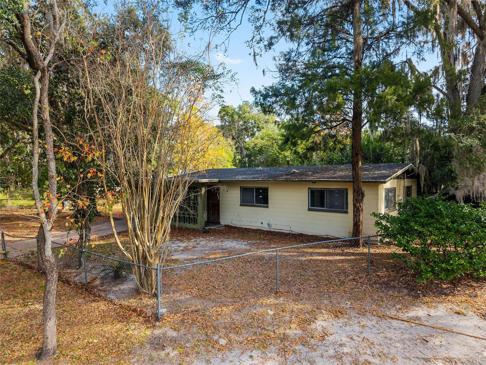 CAROL EST TERR PB F-14 LOT 36 OR 3462/ 1067 - Residential