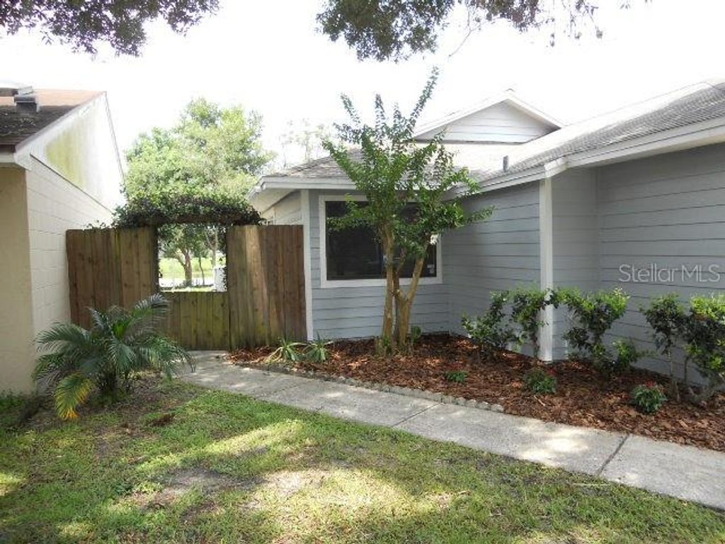 Photo of 1007 Saddleback Ridge Road, Apopka, FL 32703 (MLS # O6384831)