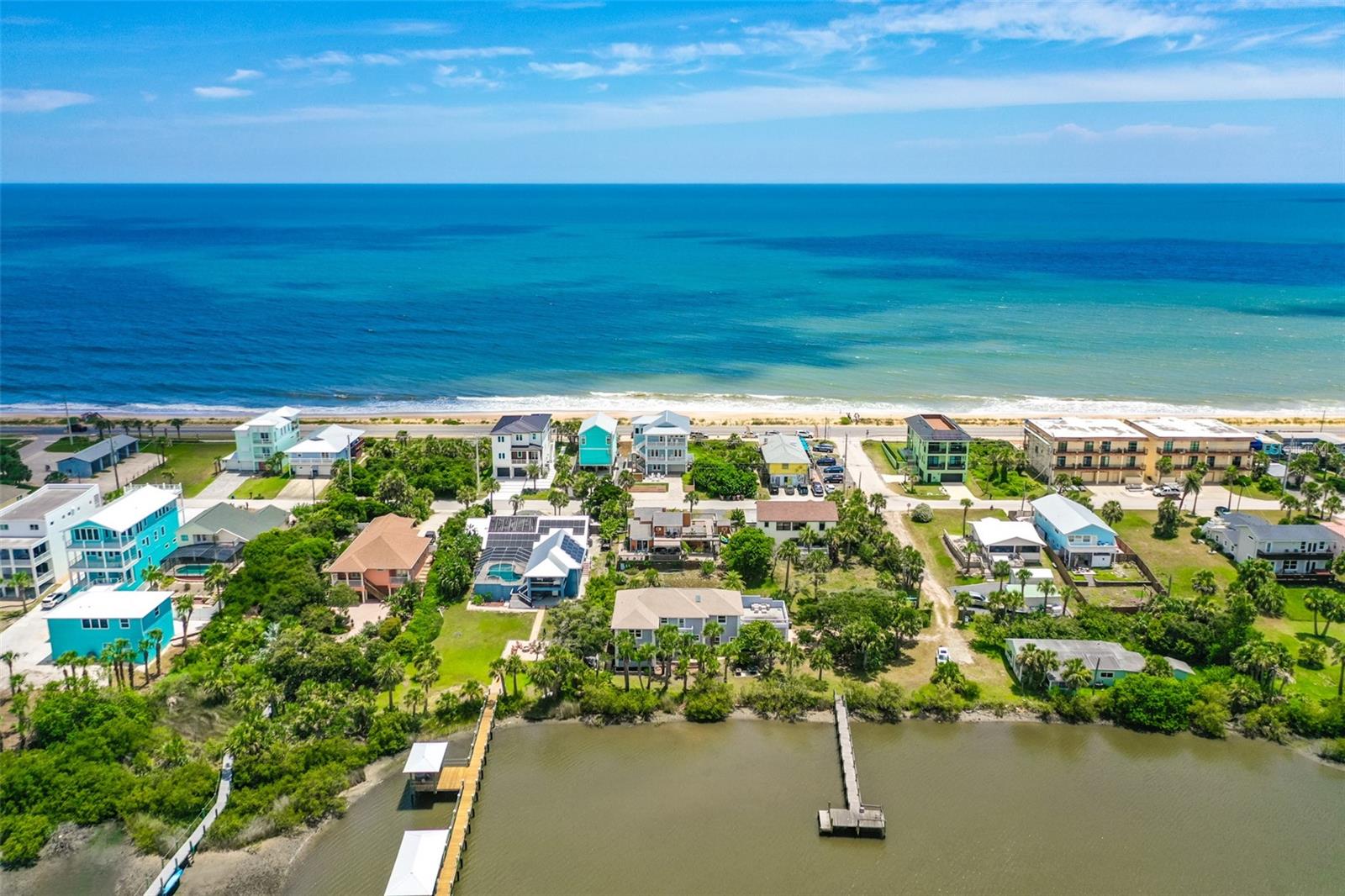 SUNRISE BEACH - Residential