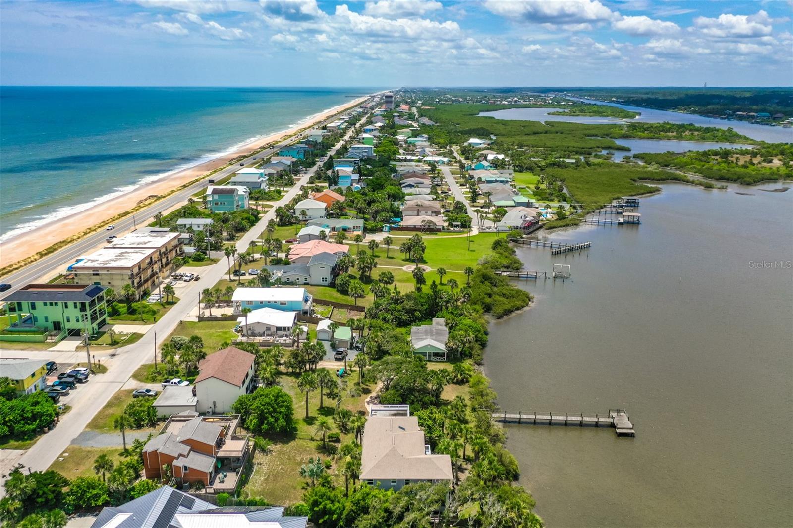 SUNRISE BEACH - Residential