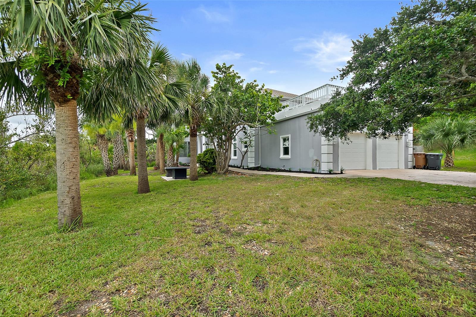 SUNRISE BEACH - Residential