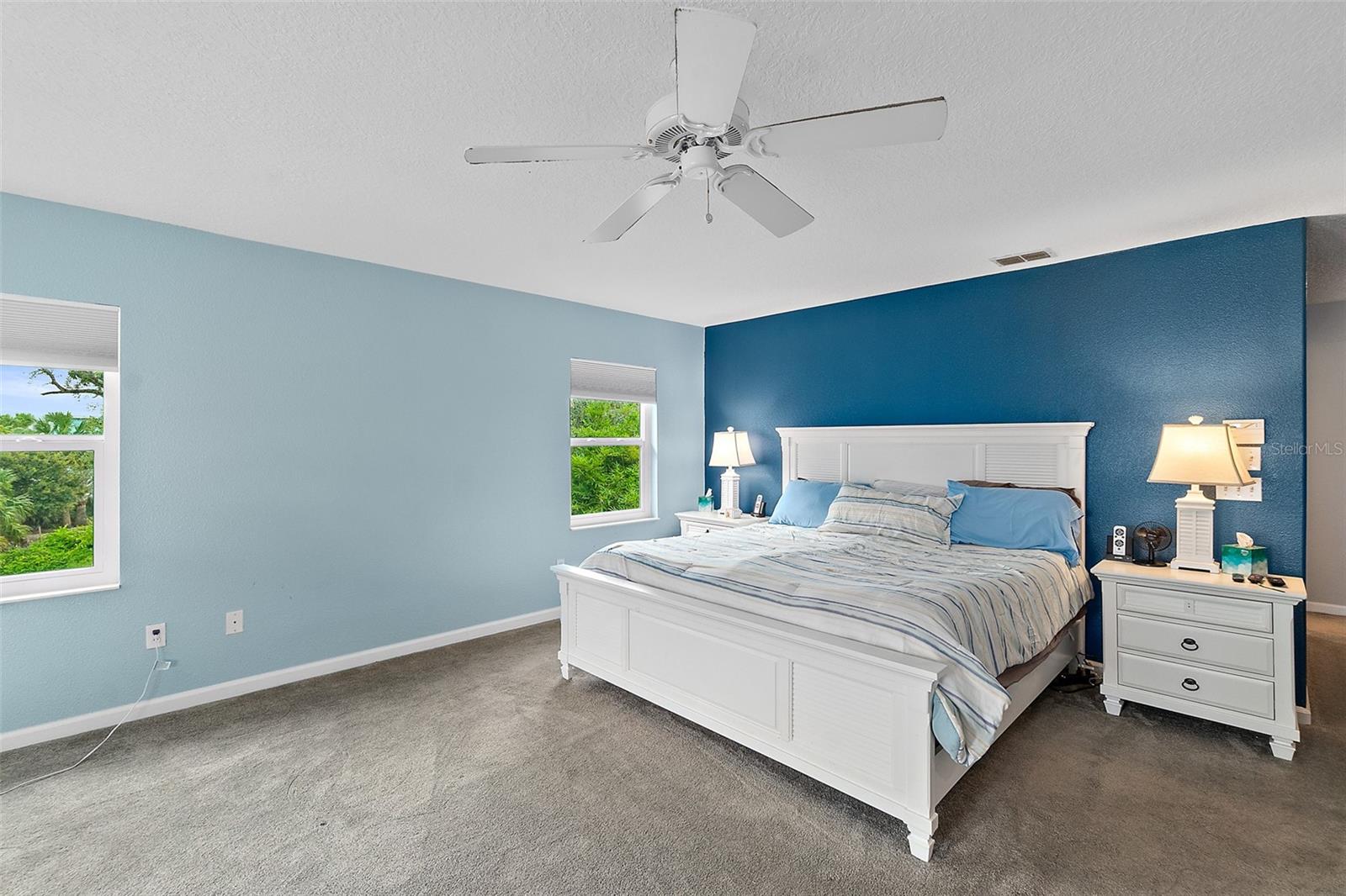 SUNRISE BEACH - Residential